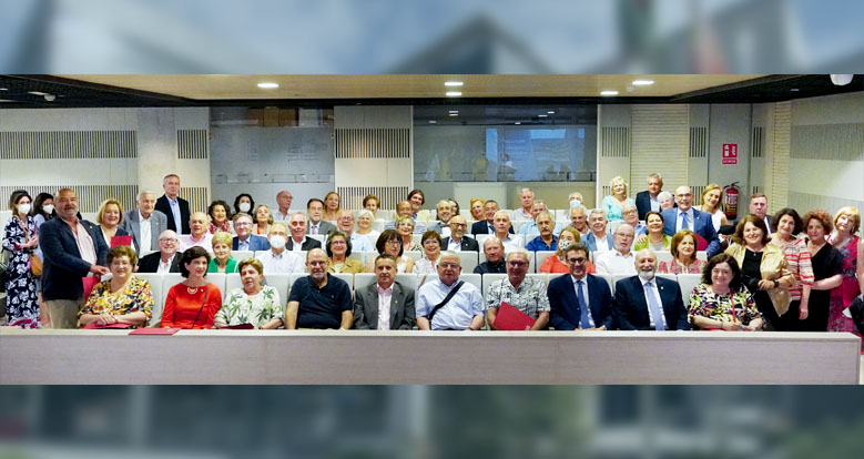 Recepción del Colegio de Médicos de Granada a los nuevos médicos jubilados