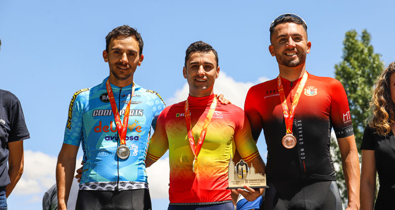 El Dr. Raúl Gijón Villanova consigue nuevamente el tercer puesto del Campeonato de España de Ciclismo para Médicos